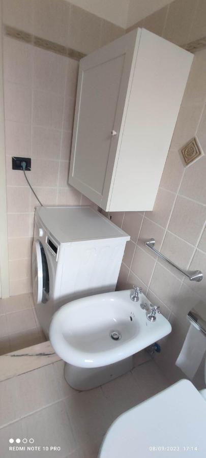 Kasa Erika Apartment Catania Bagian luar foto