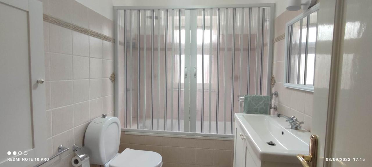 Kasa Erika Apartment Catania Bagian luar foto