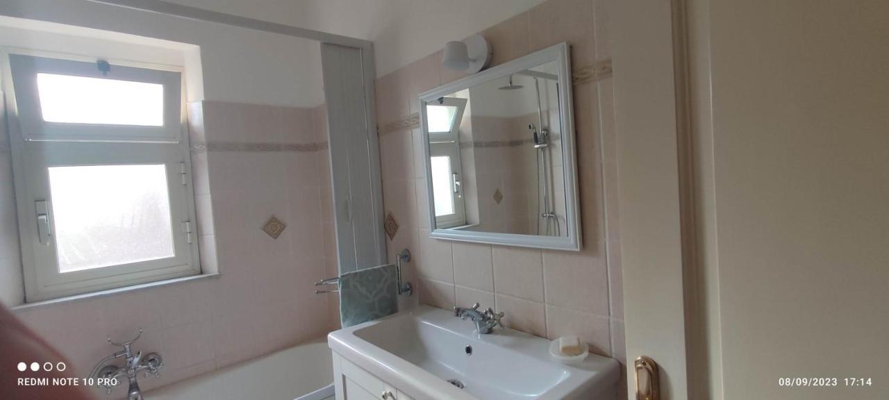 Kasa Erika Apartment Catania Bagian luar foto